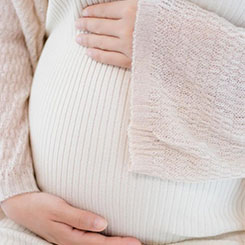 上个月回家，她为⌛父亲下载🕵了蚂蚁阿⛔🆕福APP，🍐📟并把病历、血压🕚⚱哪里代孕最好